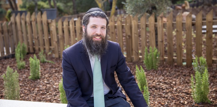 Interview with the Rabbi Eli Rosenfeld, Chabad Portugal