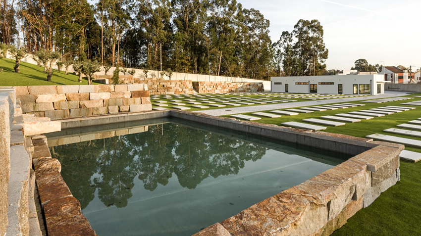 Lessons from the Jewish Community of Porto cemetery