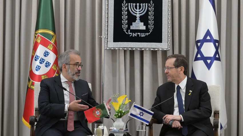 With ceasefire agreement at risk, Paulo Rangel meets with Israeli President