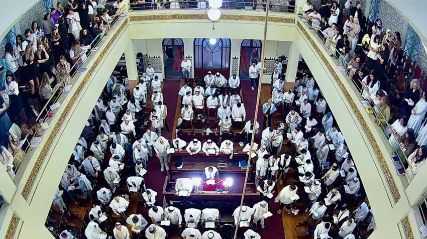 Vaetchananand is a lesson for whom applauded the illegal invasion of the Porto synagogue