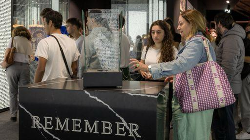 Portuguese Head of Delegation to the IHRA visits the Shoah museum