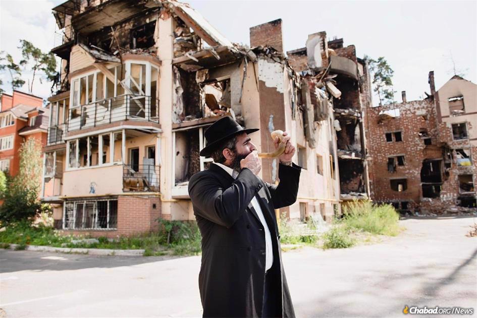 Chabad’s Ukraine food aid shifts from imports to local production