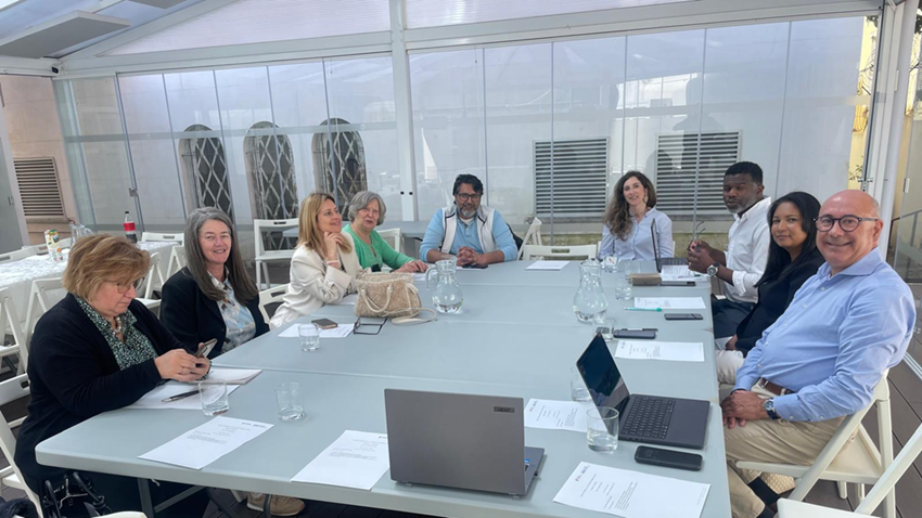 Religious communities gather at Sharé Tikvá Synagogue to promote interfaith dialogue