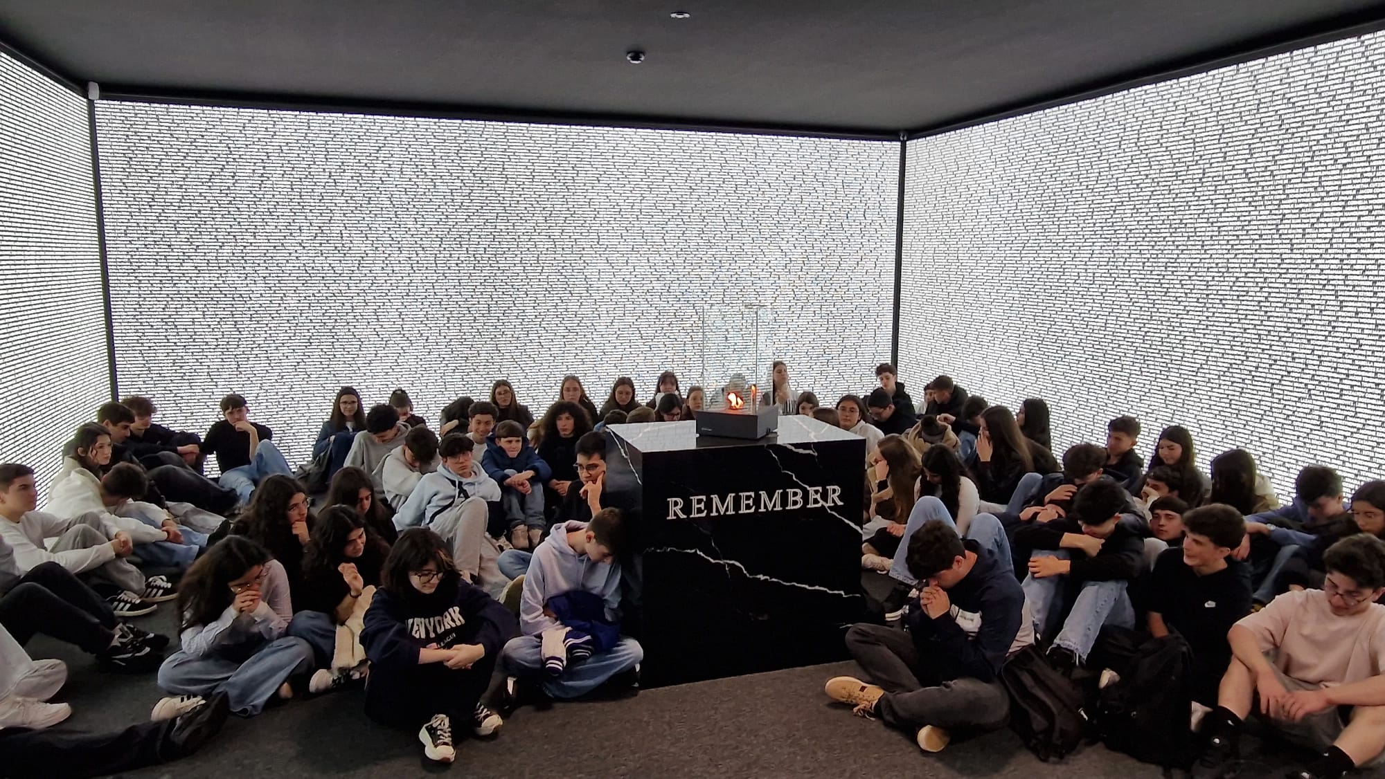 Portuguese teenagers don't forget Yom HaShoah
