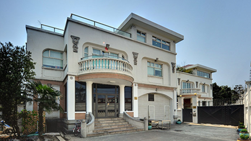 Chabad of Lubavitch manages splendid Jewish community in the World's top four most powerful meters: Shangay