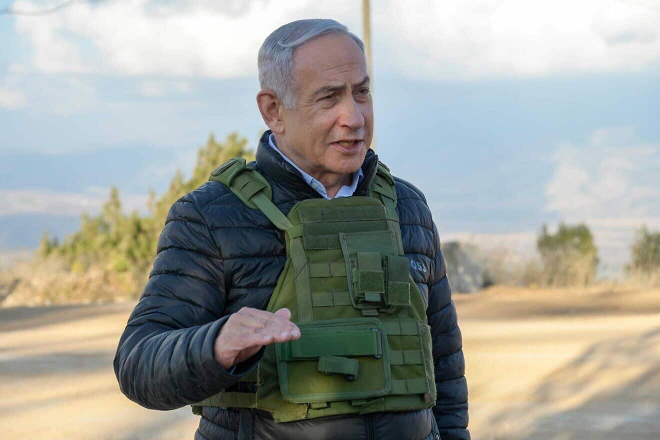 ‘Historic day,’ says Netanyahu at Syrian border