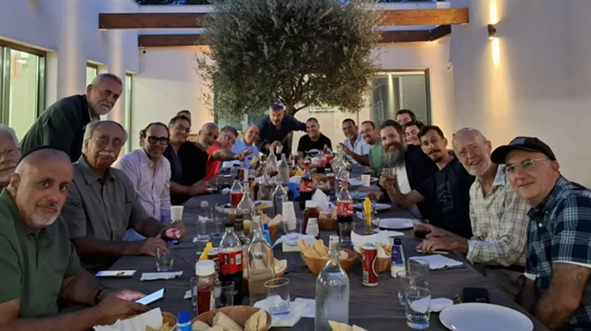 Chabad Lubavitch of Portugal Holds Traditional Men’s Whiskey Night in Cascais