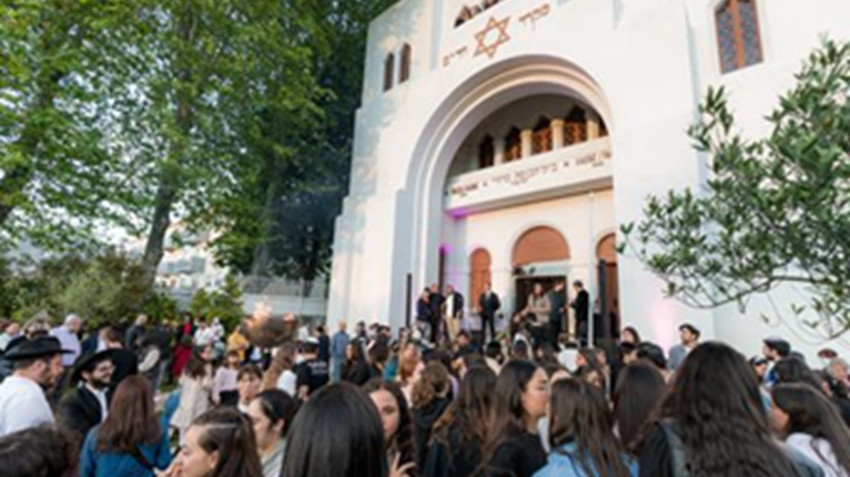 Shabbat approaches with eternal lessons