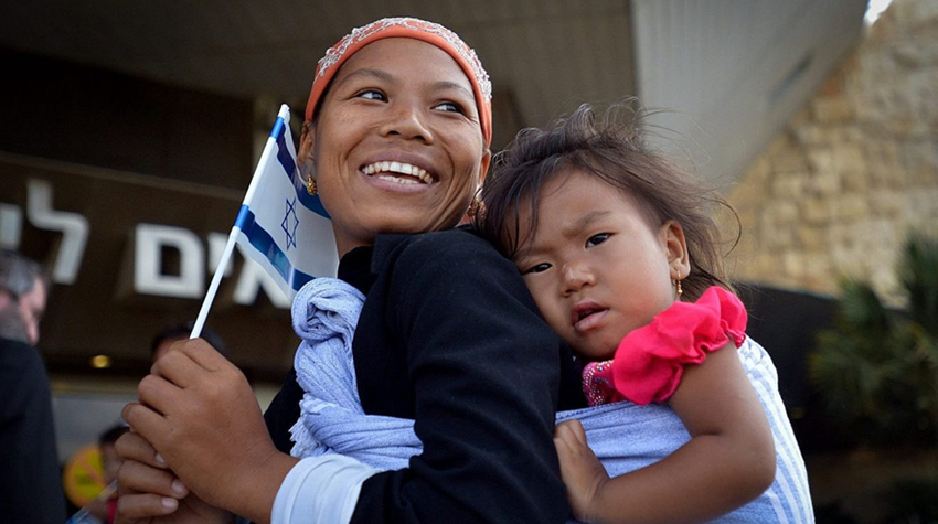 Israel approves immigration of 5,800 Bnei Menashe by 2030