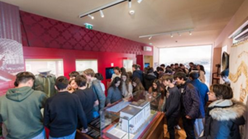 The Jewish Museum of Porto commemorates the Mashiach's birth date