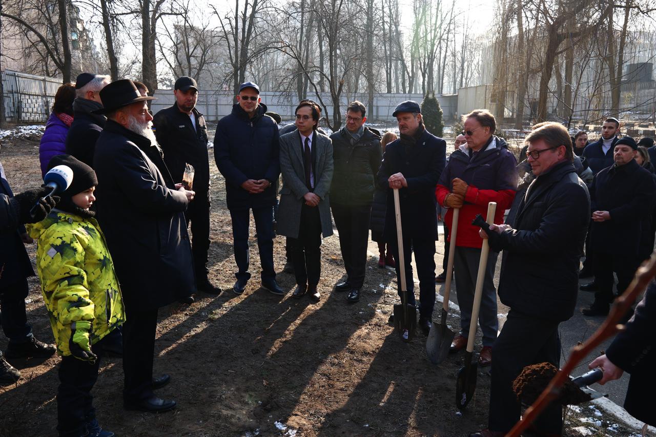 Amidst the conflict, Kyiv's jewish community celebrates life on Tu B'Shevat