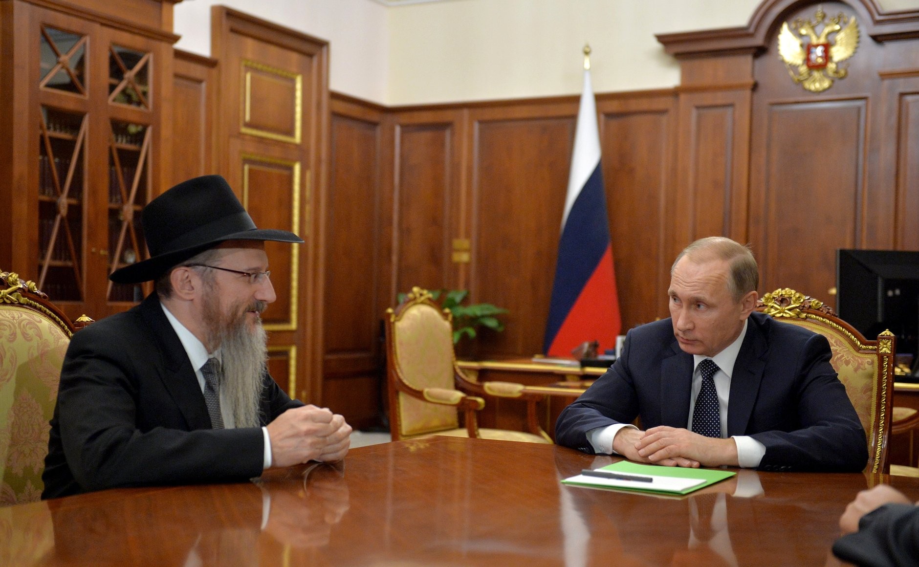 Chief Rabbi of Russia calls on Moscow to denounce official’s ‘vulgar’ anti-Semitism