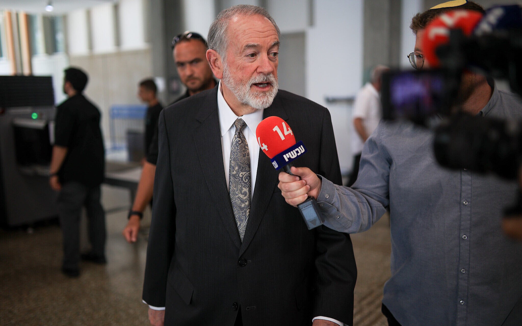 In show of support, US ambassador Huckabee attends Netanyahu’s criminal trial