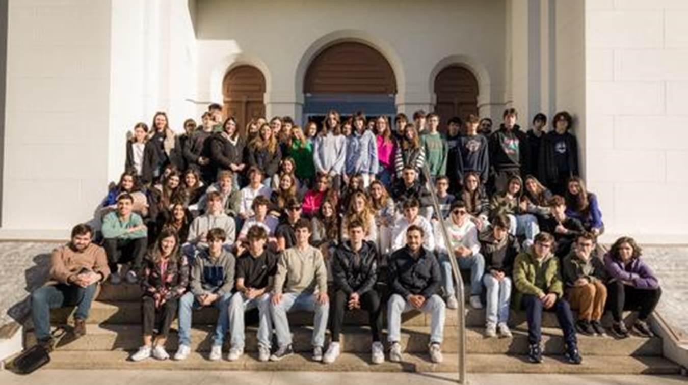 Portuguese teenagers learn about the benefits of “Jewish success” for society