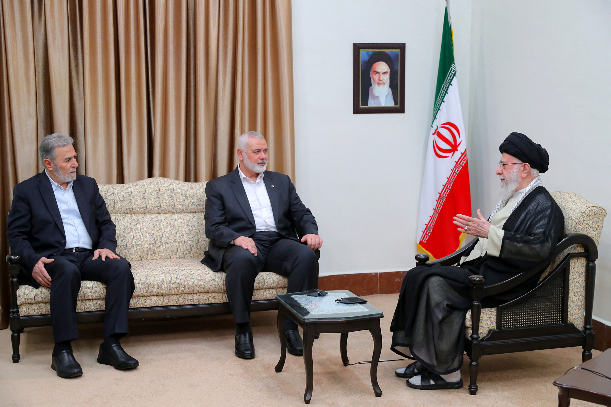 Hamas and Islamic Jihad leaders meet with Ayatollah Khamenei during Iran visit