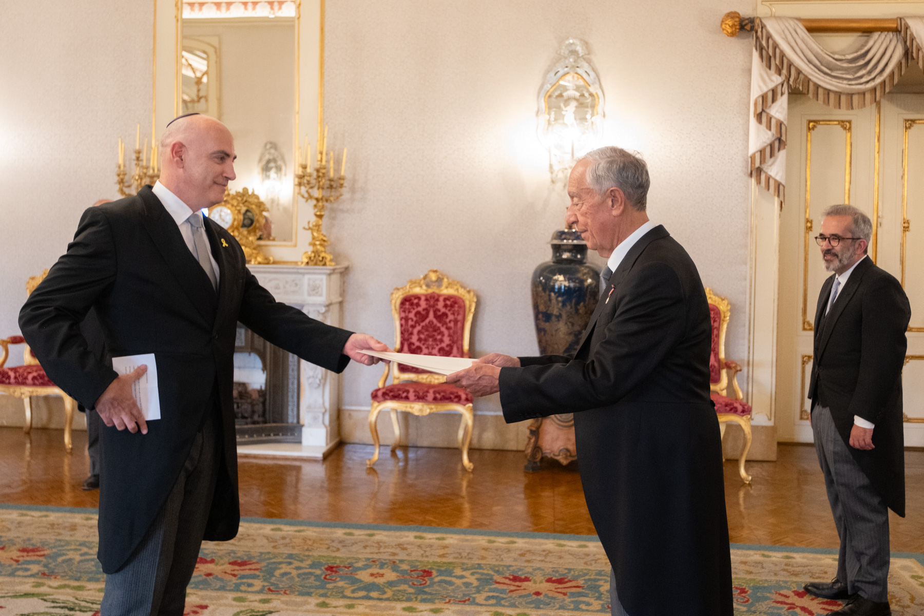 President of the Republic receives the credentials of the new Ambassador of Israel to Portugal, Oren Rozenblat