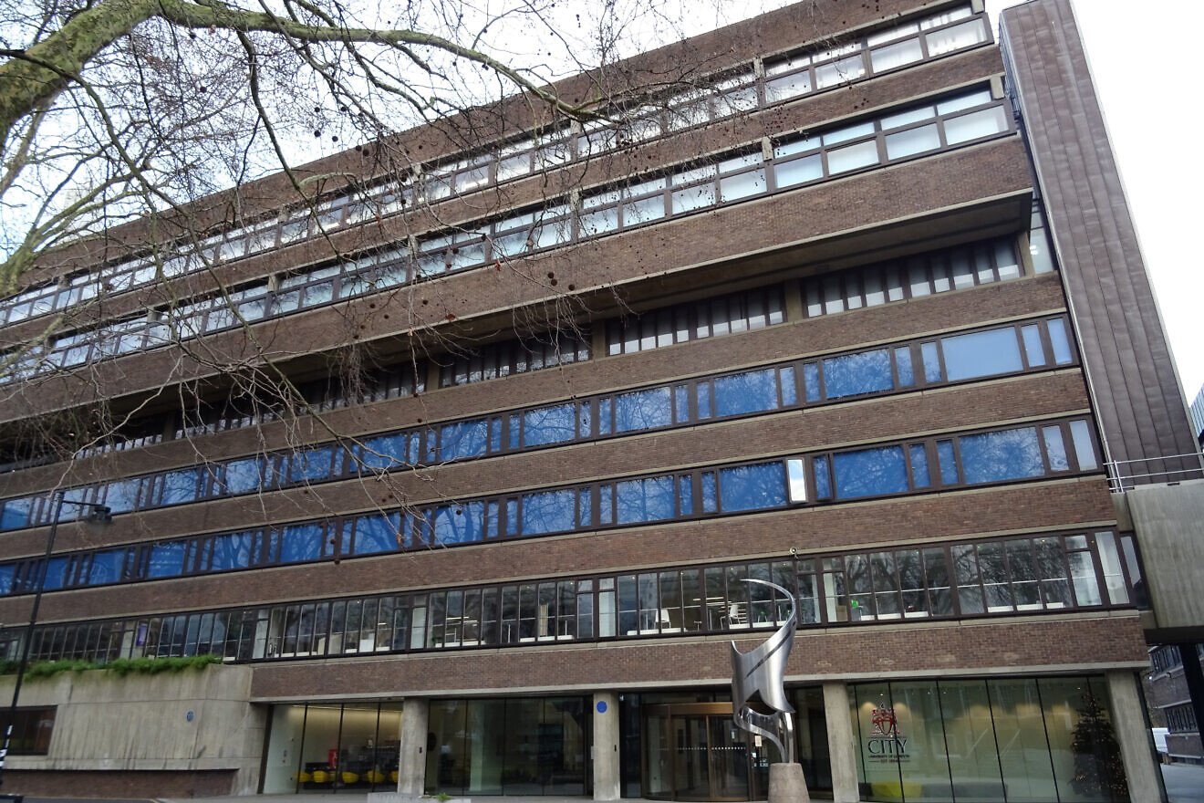 Israeli lecturer threatened with beheading at London university