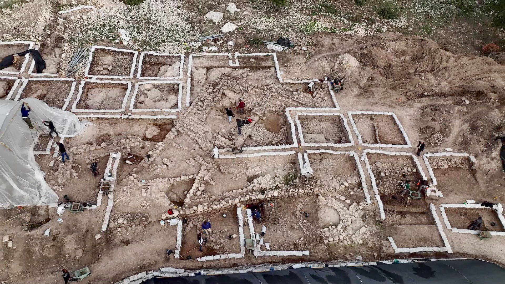 5,000-year-old temple discovered near Beit Shemesh